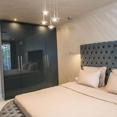 Luxury Martina Apartment ヴェリコ・タルノヴォ エクステリア 写真