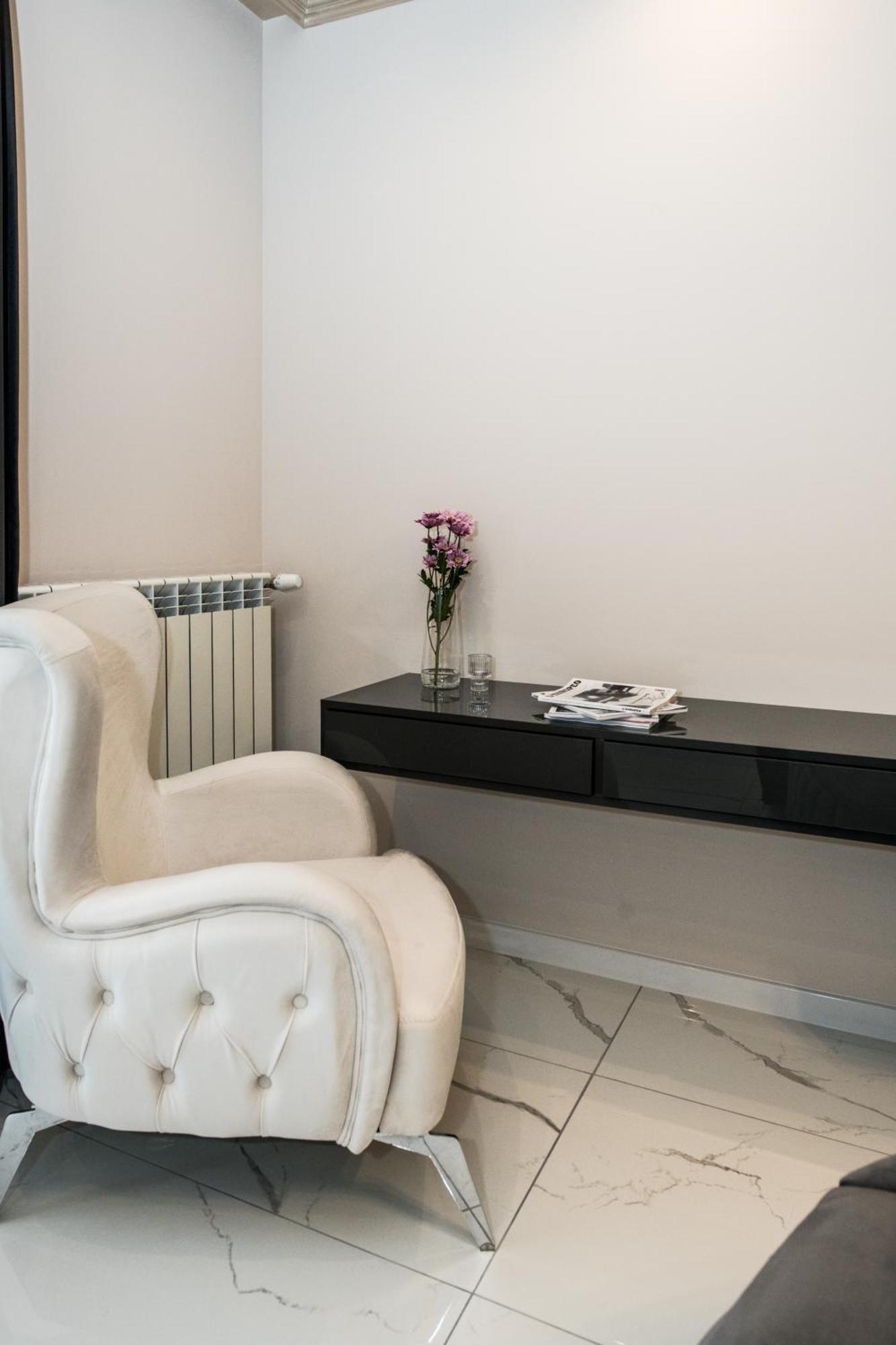 Luxury Martina Apartment ヴェリコ・タルノヴォ エクステリア 写真