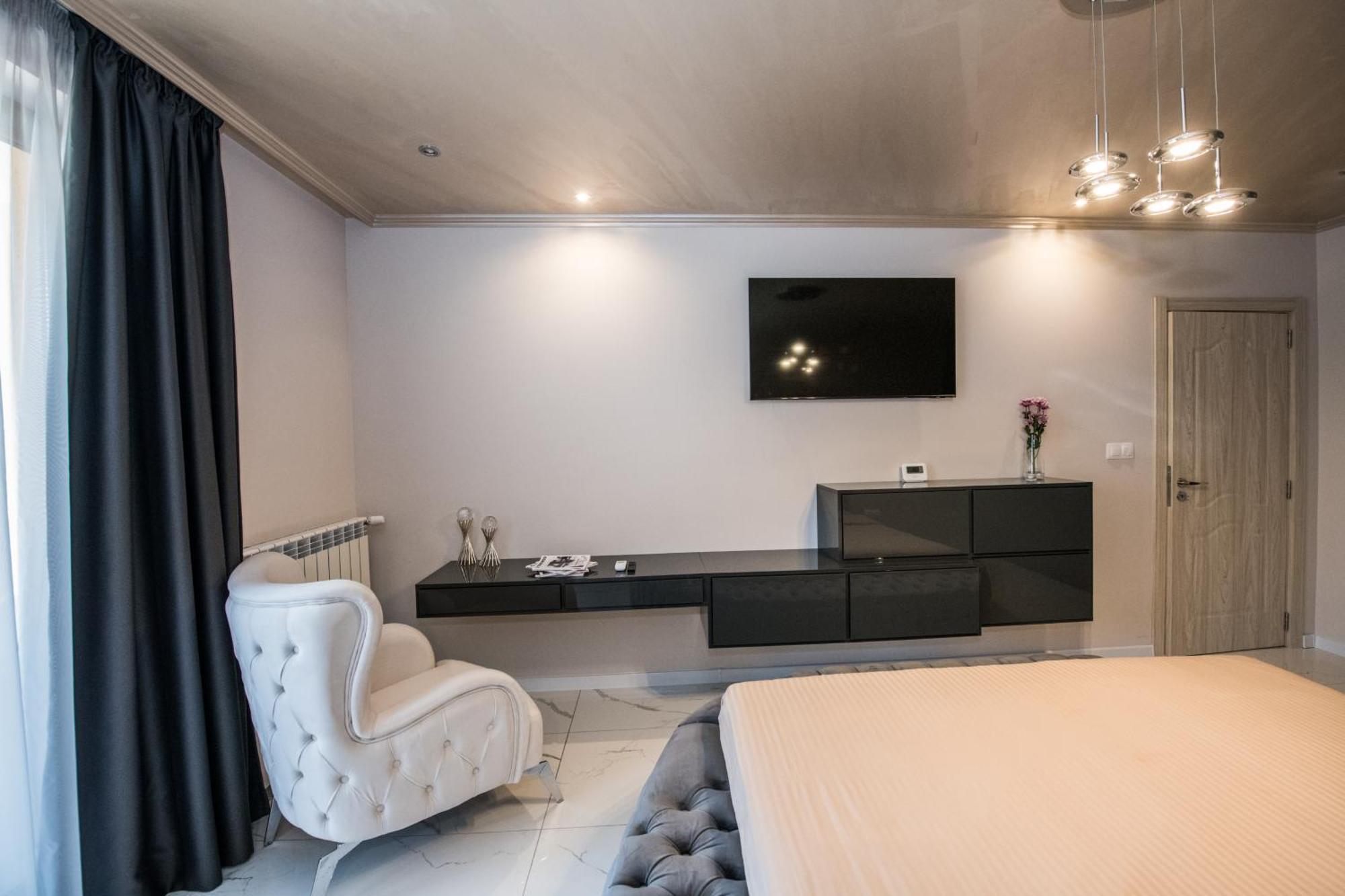 Luxury Martina Apartment ヴェリコ・タルノヴォ エクステリア 写真